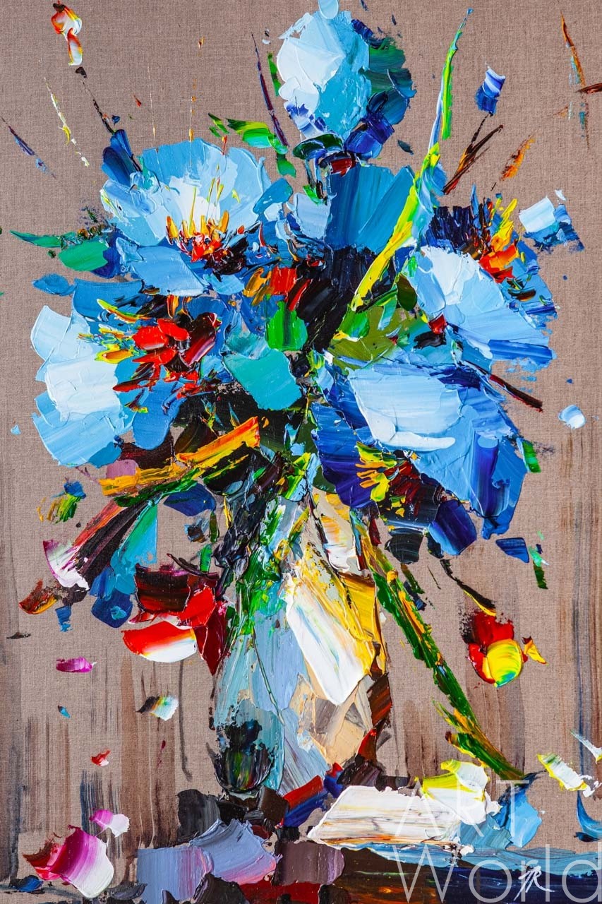 Картина Натюрморт маслом Голубые цветы в белой вазе 60x90 JR221113 купить  в Москве